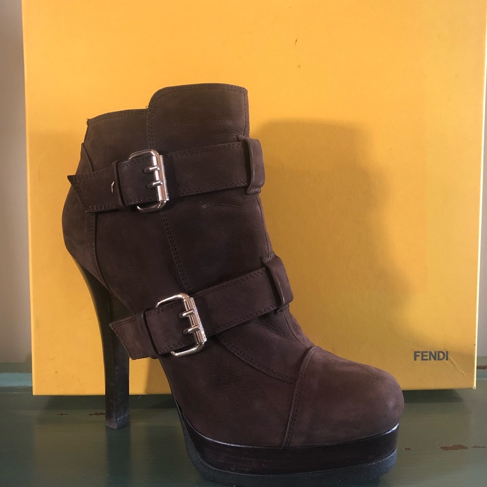 Fendi suede booties with box